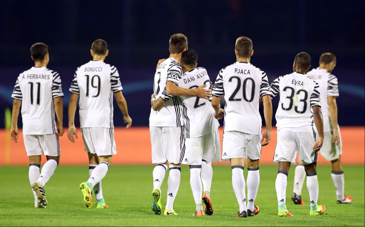 Sus compañeros en Juventus empezaron a notar que, a pesar de que no es el más corpulento en cancha, la grandeza de Alves está en su personalidad y mentalidad. Eso ha sido muy valorado.