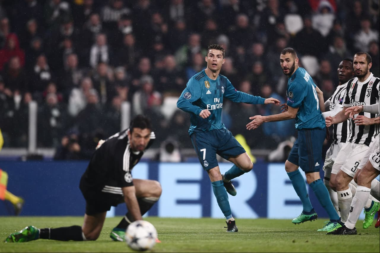 En la segunda mitad, la primera de peligro la tuvo Cristiano con un remate de pierna derecha, cruzado, que salió por muy poco.