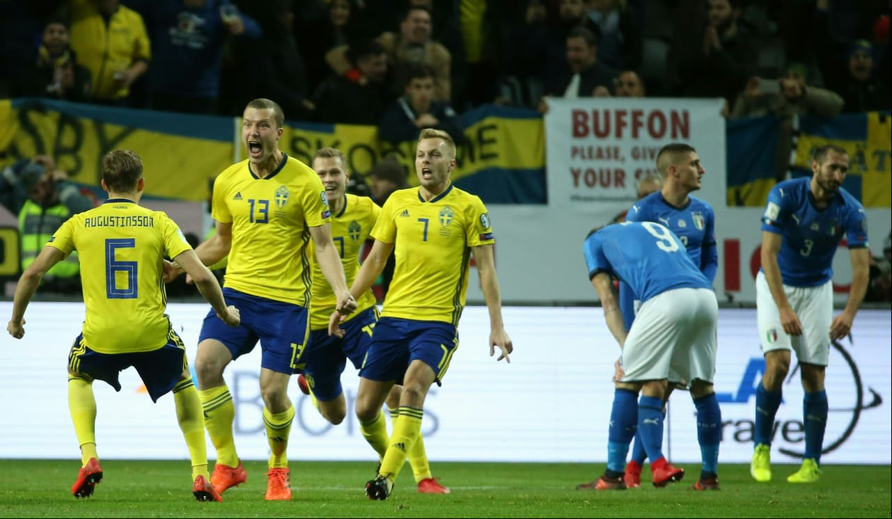 Suecia apenas se había acercado en la segunda parte, pero se adelantó un gol afortunado. Tras un saque de lateral y un rebote, Johansson remató y el balón se desvió al arco al minuto 61.