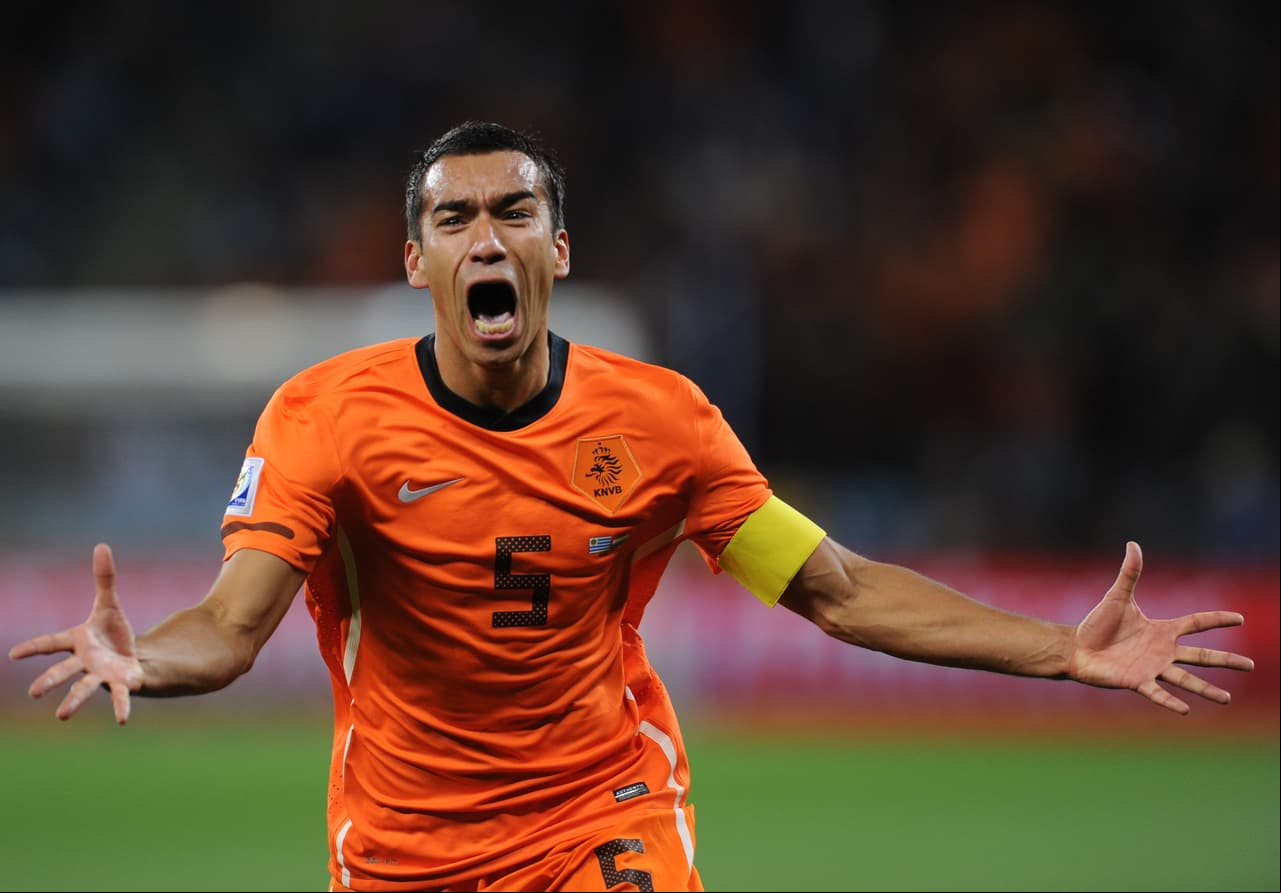10. Giovanni van Bronckhorst (Holanda 3-2 Uruguay en Sudáfrica 2010) - 35 años, 5 meses y un día.