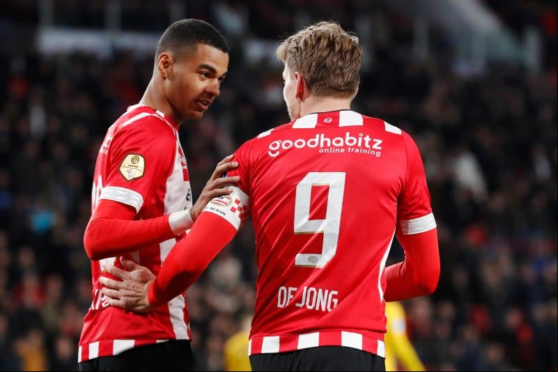 Con la ventaja en el marcador, el PSV dominó el encuentro sin mayores dificultades.