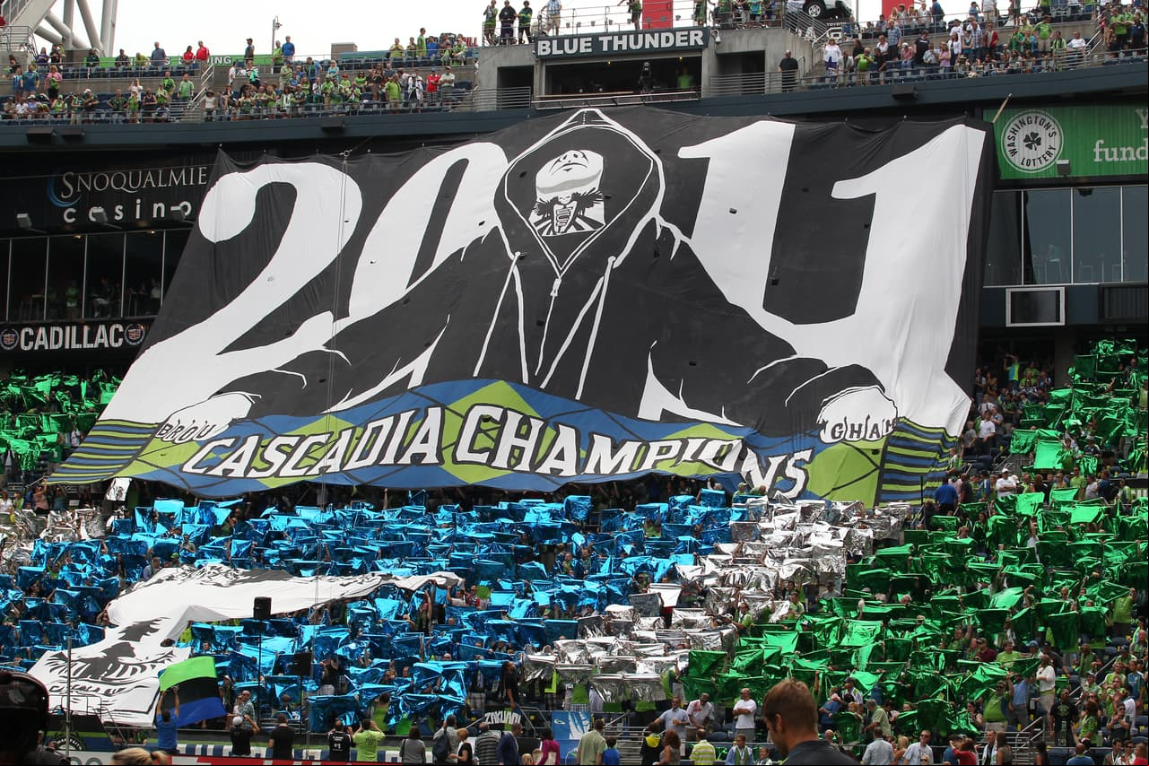 El CenturyLink cuenta en promedio con asistencias de 40,000 espectadores, por lo que la fiesta siempre la montan por lo alto.