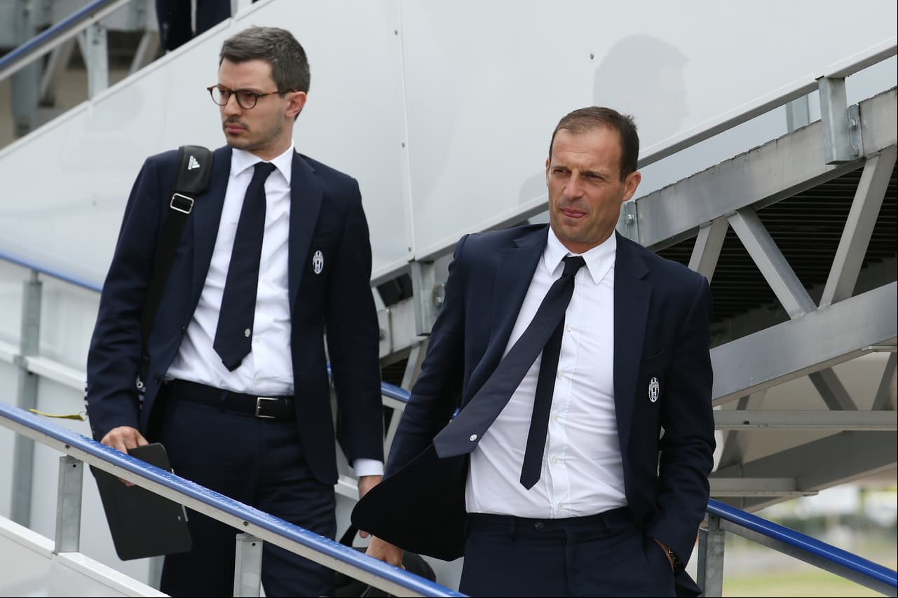 Mientras que el entrenador italiano dirigirá su primera final de este tipo. De todas formas, su capacidad está demostrada al ser el rey de Italia con Juventus y Milan.