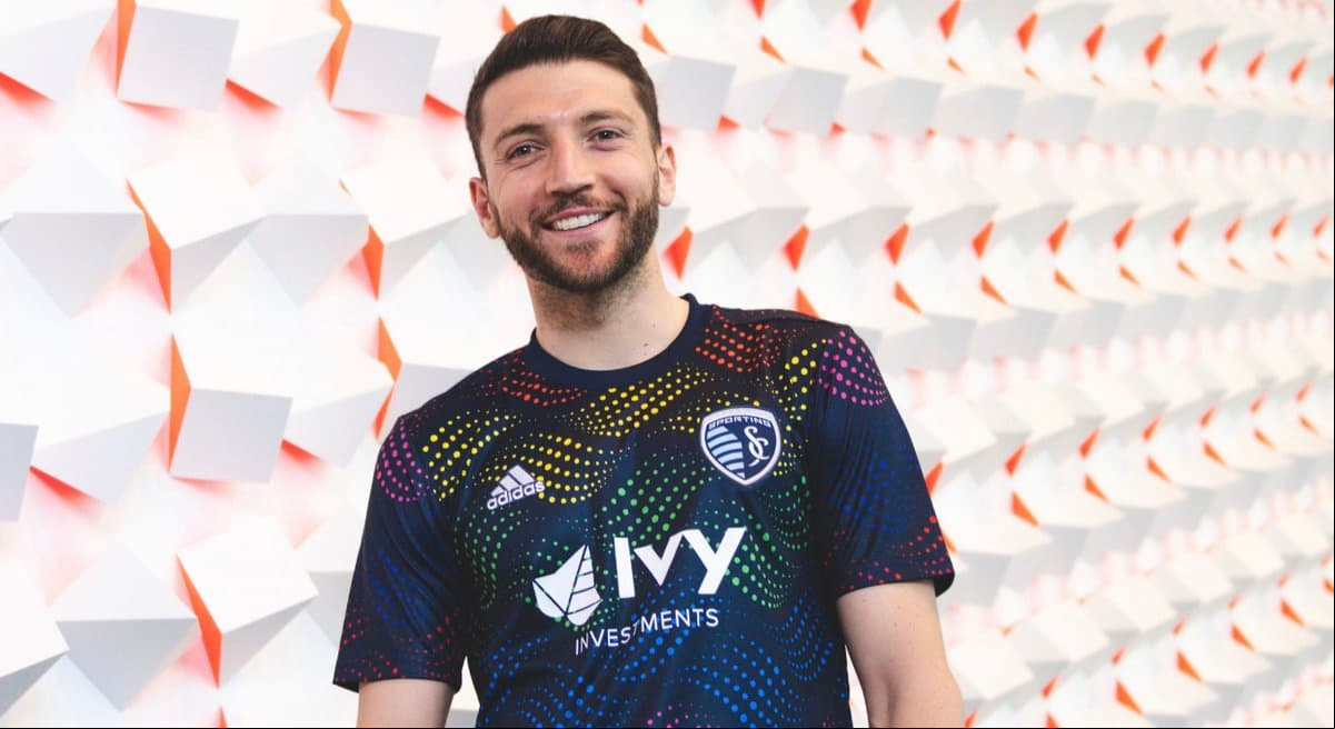 Este domingo seguiremos viendo más muestras de este tipo en los estadios de MLS. Sporting Kansas City recibirá a Seattle Sounders FC y el mensaje permanecerá visible para todos.