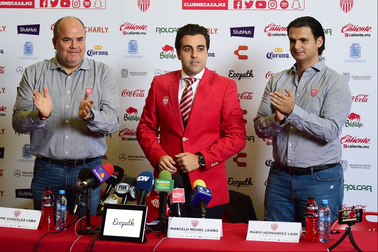 Marcelo Michel Leaño fue presentado como el nuevo director técnico de Necaxa, vigente campeón de la Copa MX y que busca un título esquivo hace dos décadas.