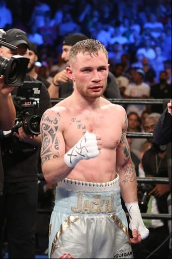 Carl Frampton venció a Leo Santa Cruz por decisión mayoritaria y le arrebató el título pluma AMB.