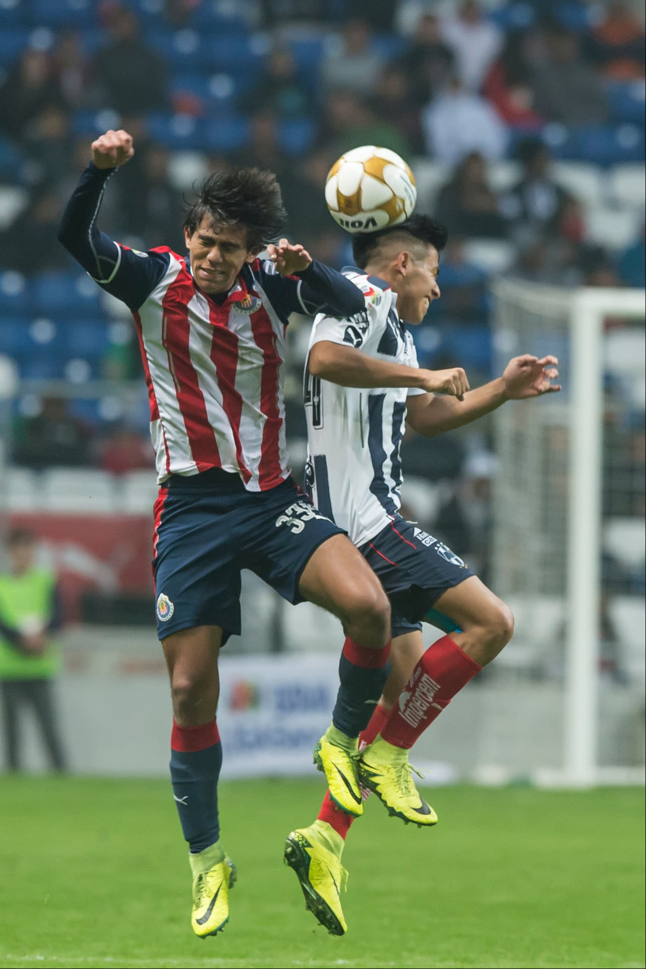 José Juan Macías Guzmán, nació en Guadalajara, Jalisco, el 22 de septiembre de 1999. Es un futbolista que juega como delantero, su club actual es el León FC.