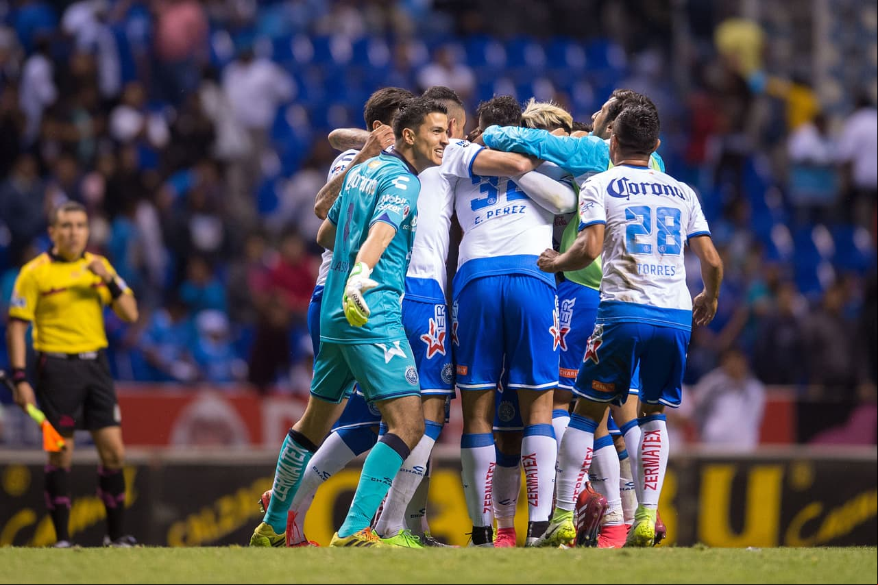 Nuevamente la "Cruzazulearon". Ahora fue ante Puebla y en el minuto 93.