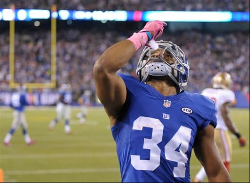 Gran duelo de Domingo por la Noche entre los San Francisco 49ers y los New York Giants. Checa las mejores tomas del triunfo de los Giants.