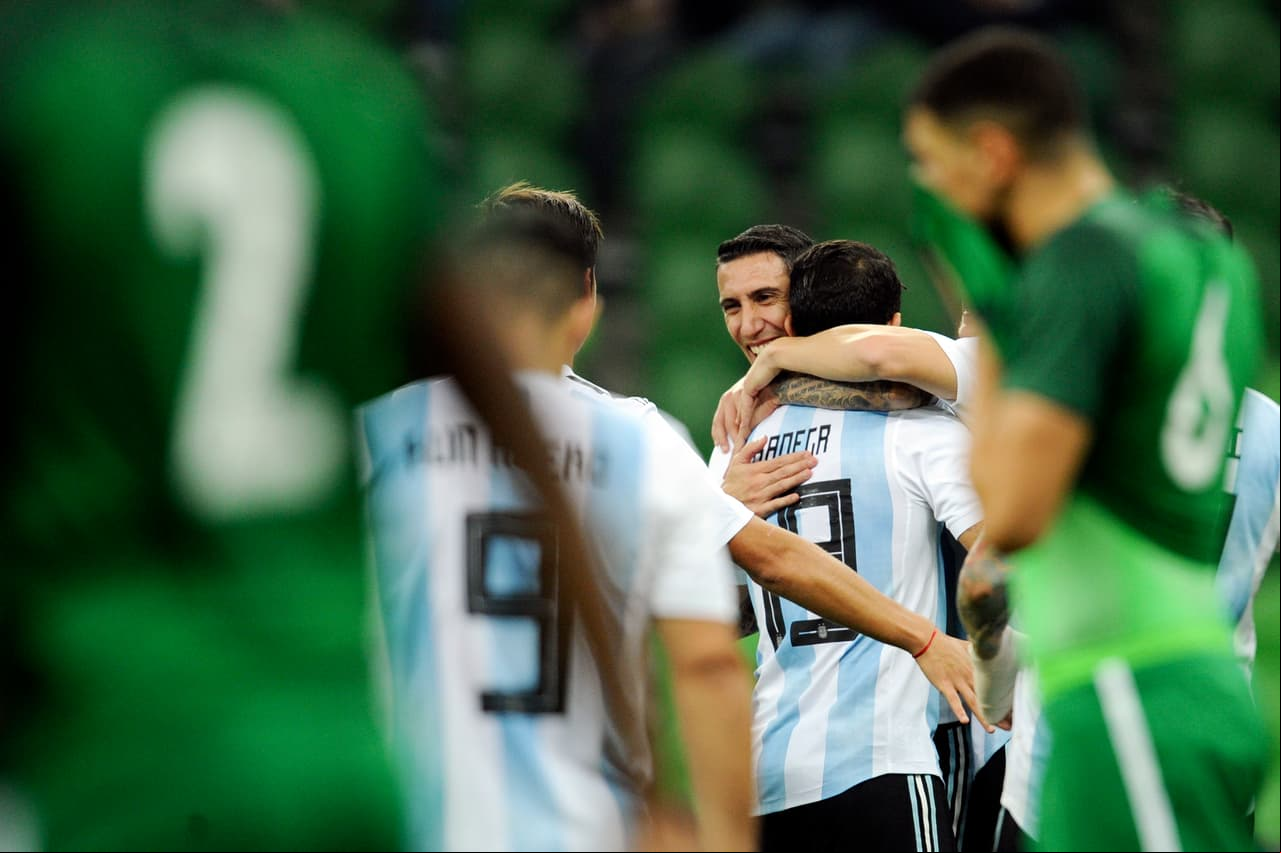 En la primera mitad, al minuto 27, llegó la apertura del marcador por intermedio de Ever Banega.