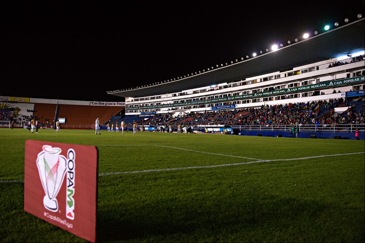 El estadio Sergio León Chávez de Irapuato recibió 33 mil espectadores en 1986. Este quedaría descartado.