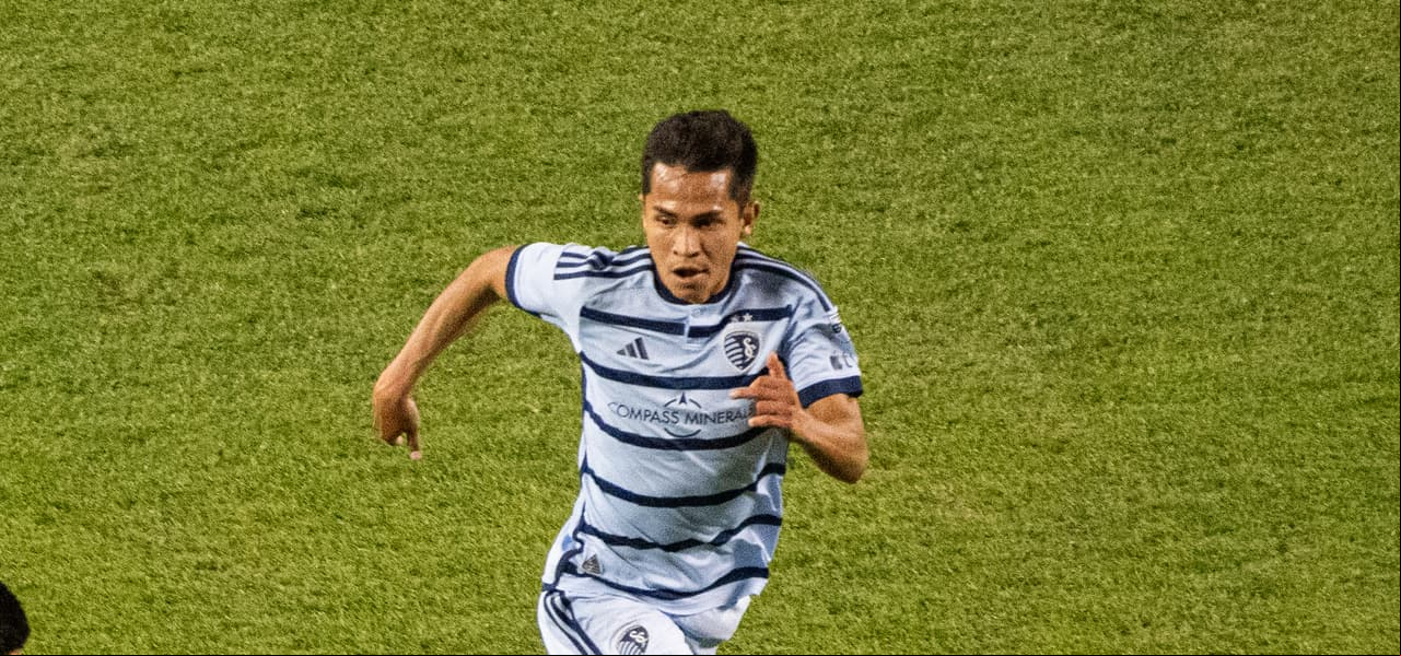 ¡De nuevo! La MLS rescinde contrato de Felipe Hernández por apuestas