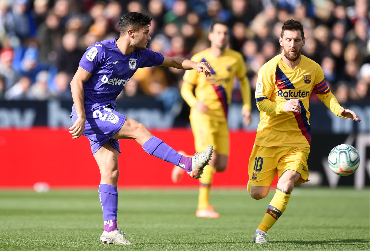 Youssef (12’) marcó para los locales. Suárez (53’) y Vidal (79’) hicieron los goles del equipo catalán.