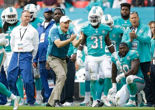 Londres recibió el primero de tres partidos NFL que tendrán, en donde los Jets dominaron a los Dolphins 27-14. Checa las imágenes del duelo.