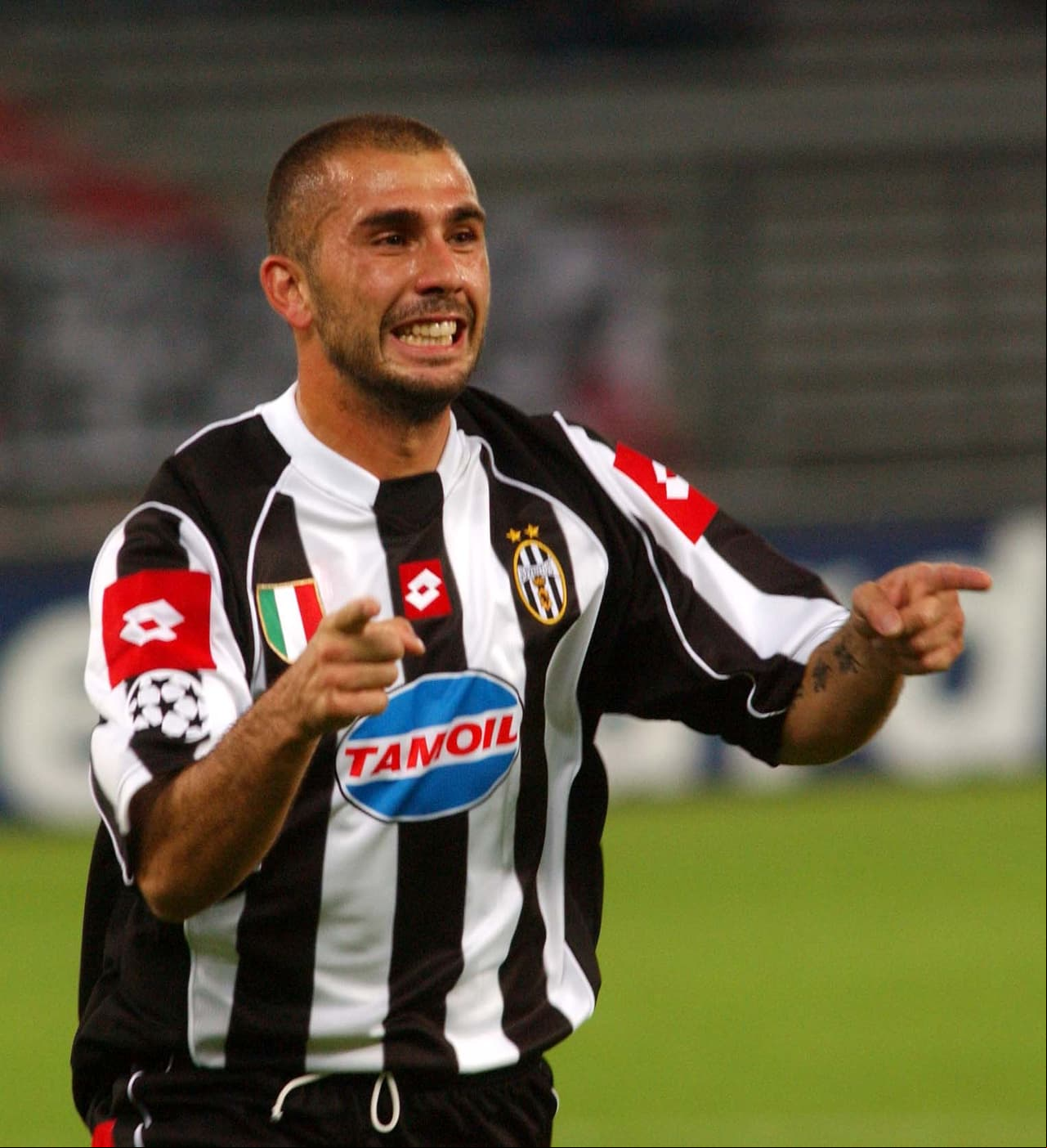 Marco di Vaio, en la temporada 2003/2004, llegó a jugar con la Juventus y se quedó alló por dos temporadas, marcando 24 goles en 84 partidos jugados.