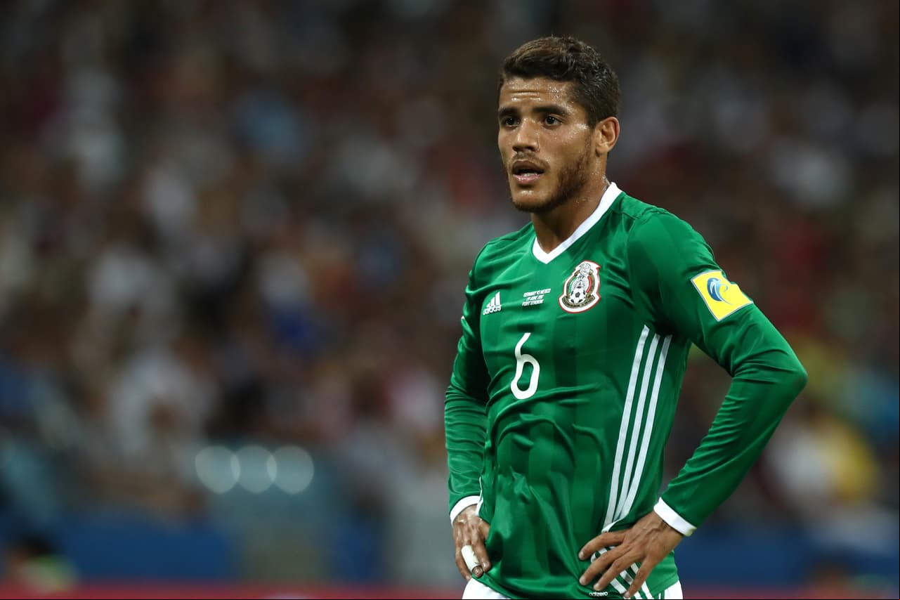 El seleccionado mexicano se uniría a las filas del equipo en el que milita su hermano Giovani.